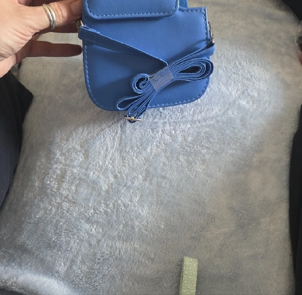 Fujifilm Instax Mini 9 Instant Camera - Mint Green - Picture 5 of 5